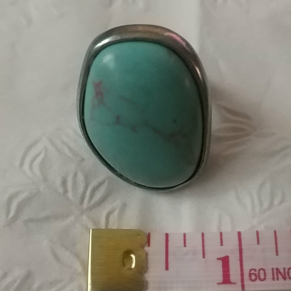 Ring - Picture 3 of 3